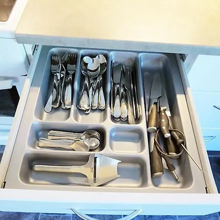 Charming House By The Sea, Lofoten! Laupstad