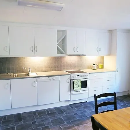 펜션 Charming House By The Sea, Lofoten!