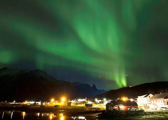 Charming House By The Sea, Lofoten! *