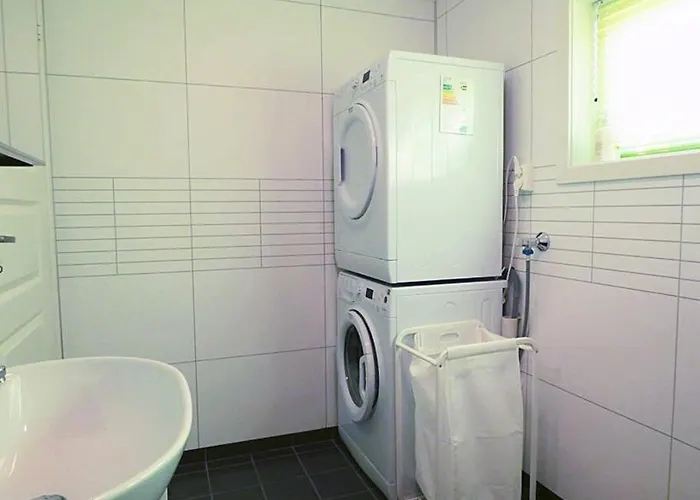 Feriehus Charming House By The Sea, Lofoten! *