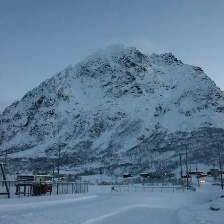 Charming House By The Sea, Lofoten!
